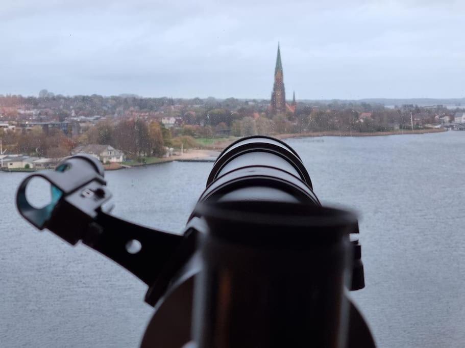 Traumblick! Mitten Im Wasser, Den Wolken Ganz Nah! Schleswig Exteriör bild